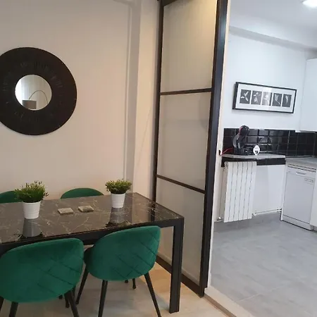 Apartment By Aston Plentzia