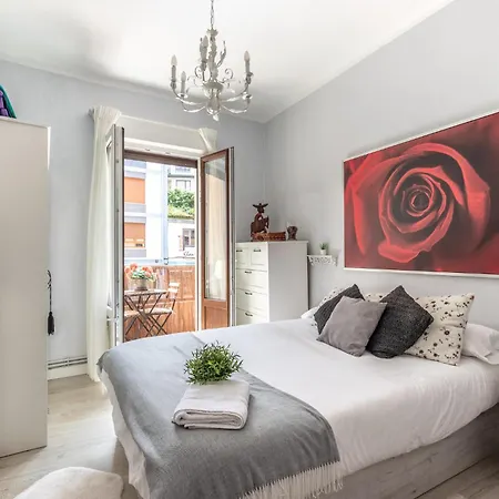 By Aston Apartment